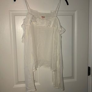 Cold shoulder crop top